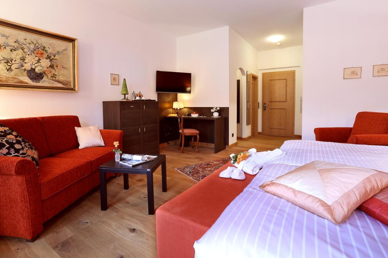 Hotel Garni Schloss Schoenberg Bad Brambach Ngoại thất bức ảnh