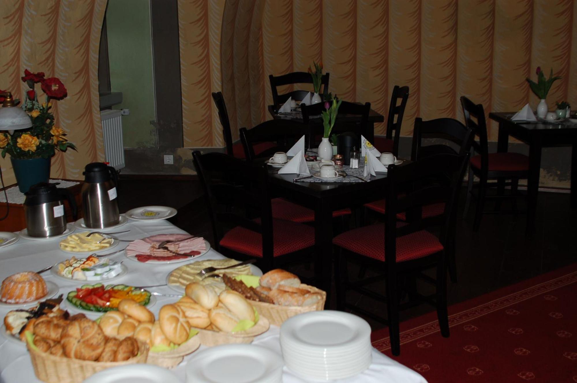 Hotel Garni Schloss Schoenberg Bad Brambach Ngoại thất bức ảnh